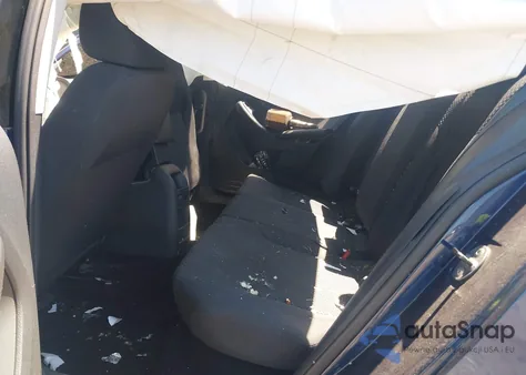 2014 Volkswagen Jetta 2.0L S z USA, uszkodzony, nr VIN 3VW2K7AJ4EM438802